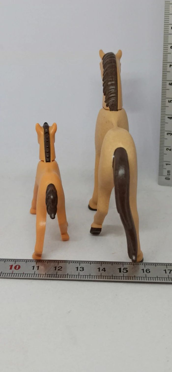 Cheval marron clair avec poulain playmobil - photo numéro 4