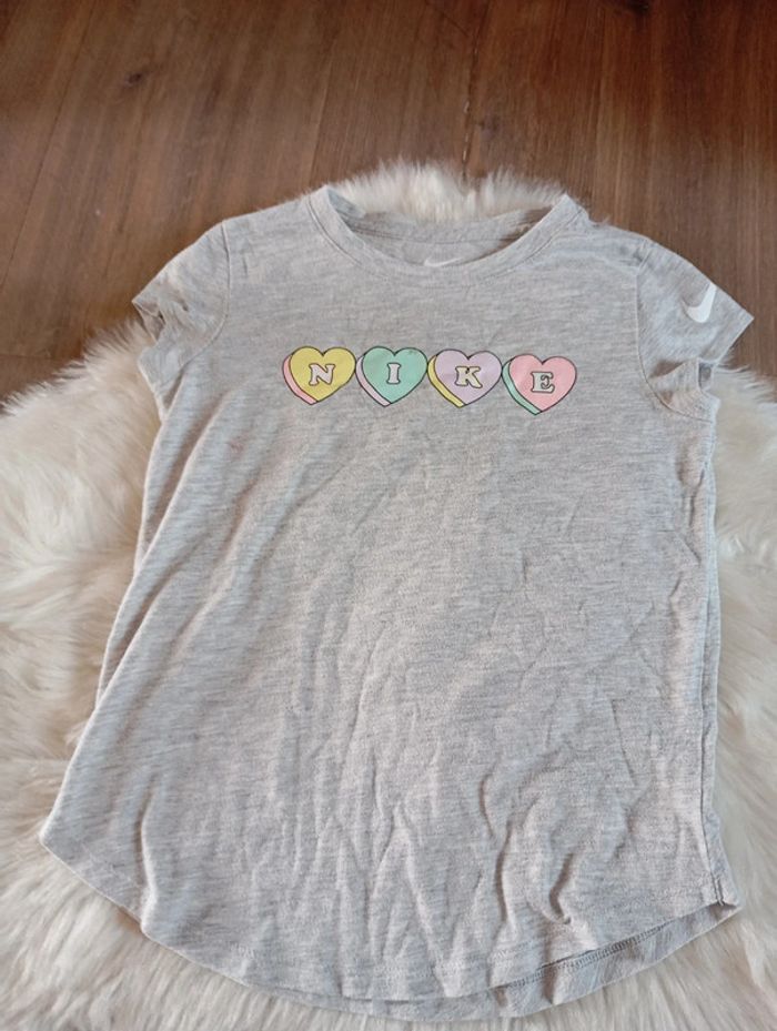 Neuf 💗 pantacourt évasé tommy Hilfiger 6 ans + t-shirt Nike en cadeau - photo numéro 7