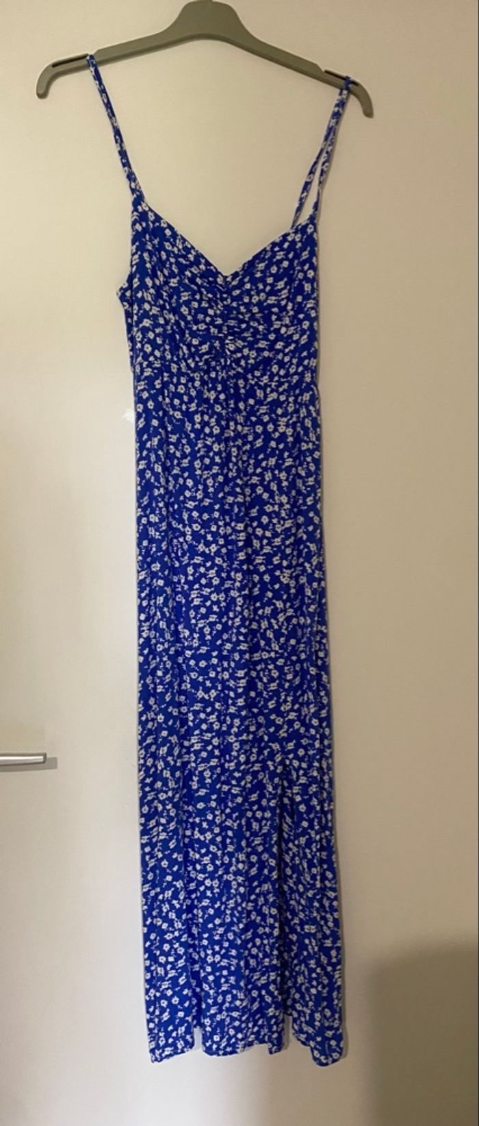 Robe bleue à fleurs taille 34 - photo numéro 2