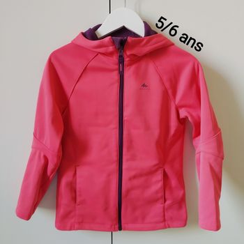 Blouson Quechua taille 5/6 ans 