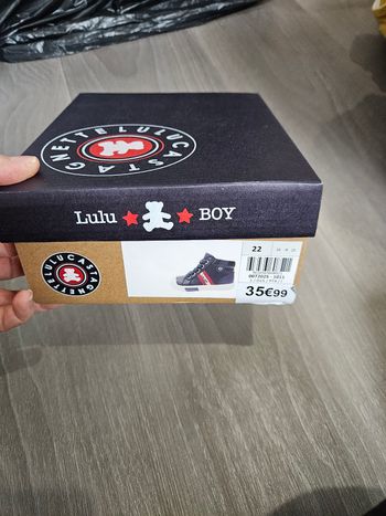 Chaussure garçon  taille 22 