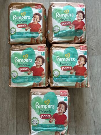 Mega pack de 120 couches pampers harmonie pants taille 6 neuf