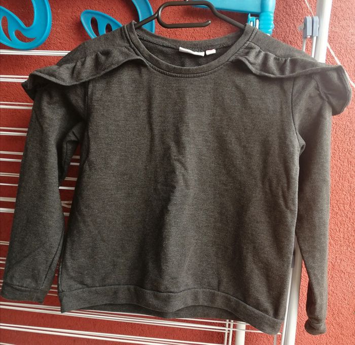 Pull gris