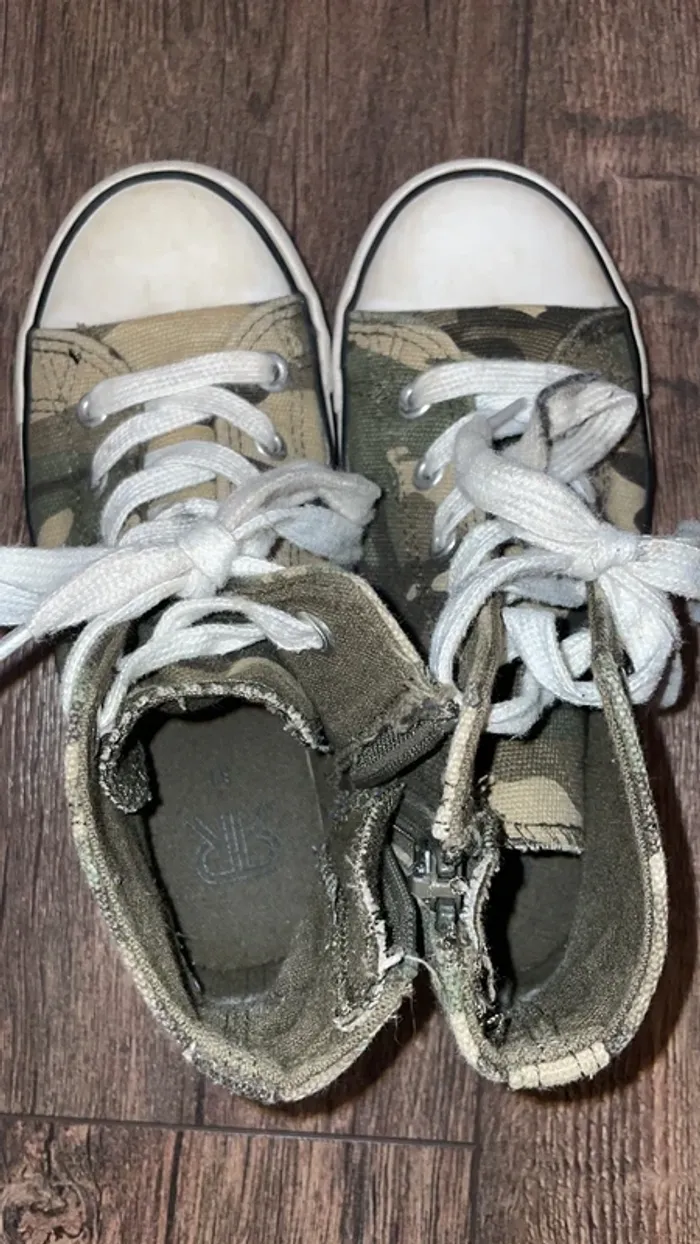 Baskets taille 31 - photo numéro 5