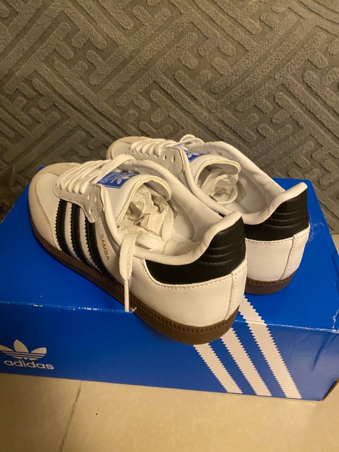Baskets Adidas Taille 37 - photo numéro 5