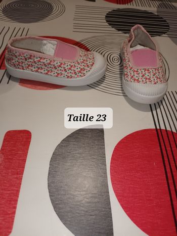 Ballerines en tissu 👧 taille 23