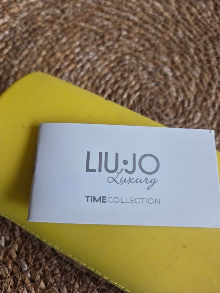Montre Liu Jo. Neuve. Jaune - photo numéro 6