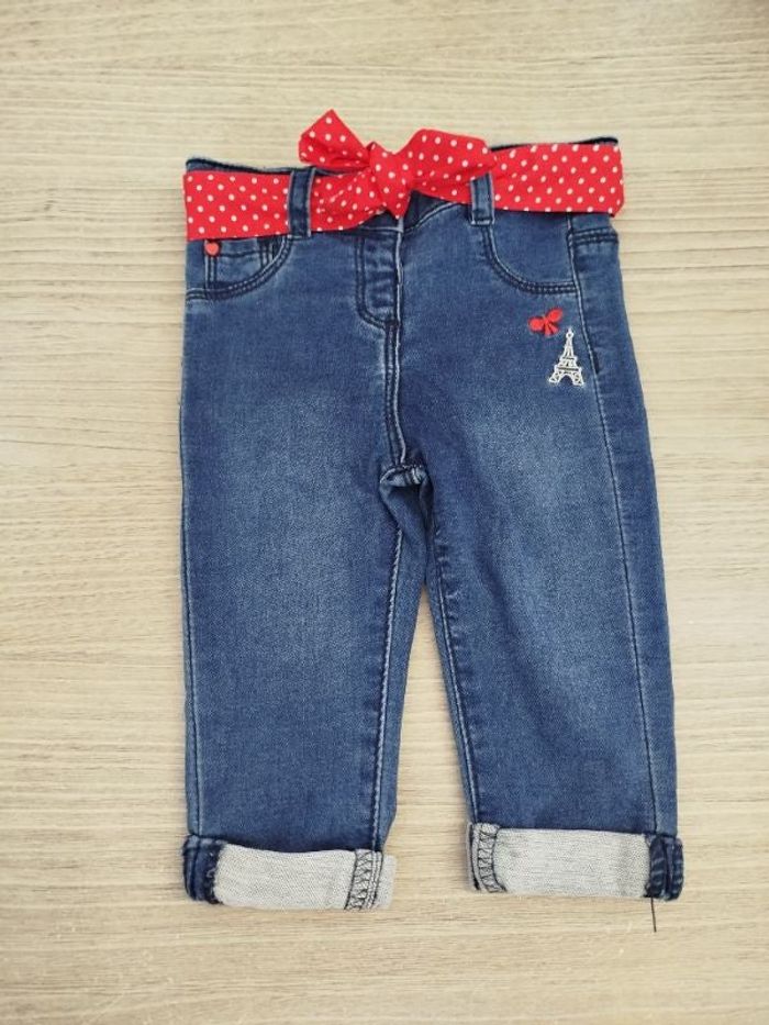 Joli pantalon taille 12 mois