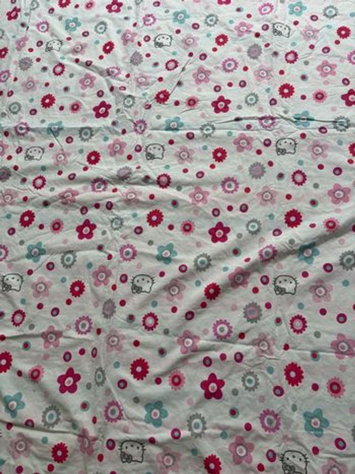 Housse de couette et taie hello kitty - photo numéro 2