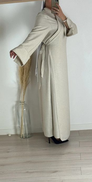 Robe noeud en lin neuve couleurs crème