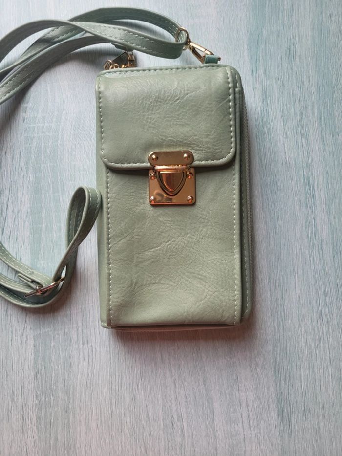 Porte téléphone - photo numéro 2