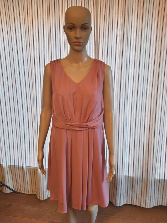 Jolie Robe rose foncé Body Flirt eur 42