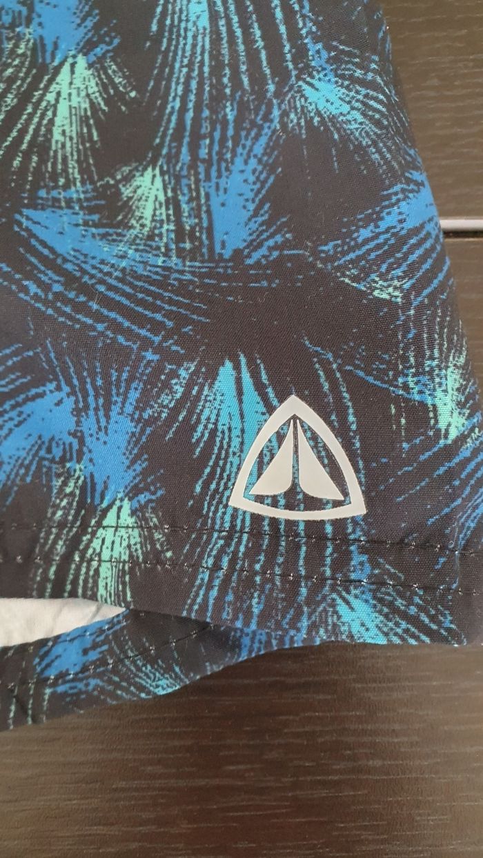 Maillot de bain neuf en 10 ans - photo numéro 2