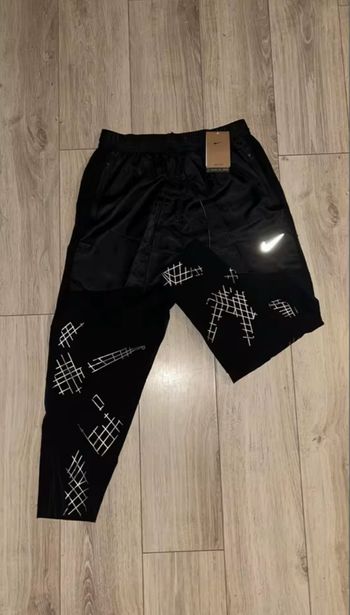 Nike division araignée taille M