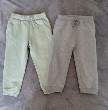 Lot pantalons de jogging 24 mois
