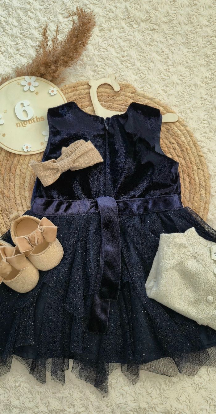 Ensemble robe et cardigan taille 6 mois - photo numéro 5