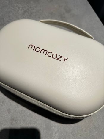 Momcozy M5 Tire-Lait Electrique Mains Libres Portable, de la Bouche de Bébé Bride à Double Étanchéité, 3 Modes & 9 Niveaux Réglables
