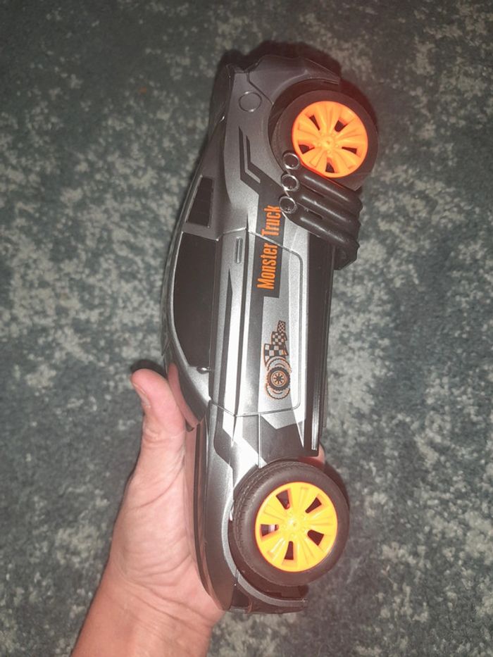 Lot 2 voitures télécommande - photo numéro 12