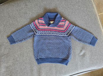 Pull garçon. Marque Rebel. Taille 18/24. Neuf .