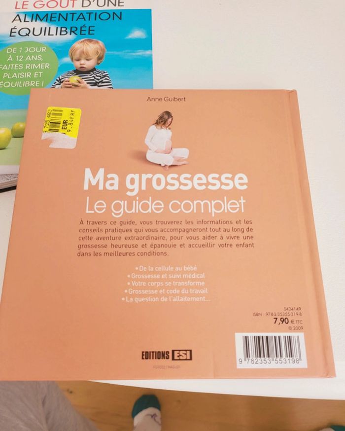 Lot 3 livres grossesse et bébé - photo numéro 3