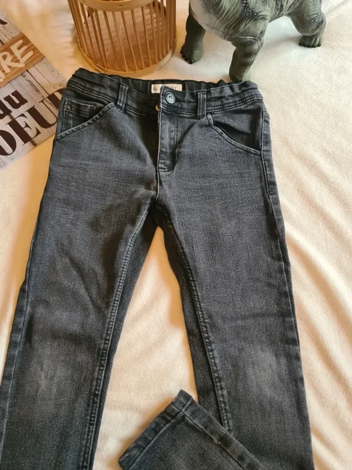 Jeans 8 ans - photo numéro 2