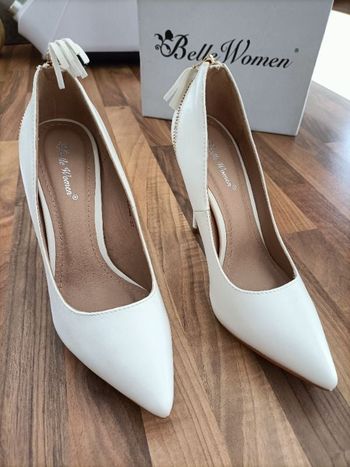 Escarpins blancs talons hauts 37