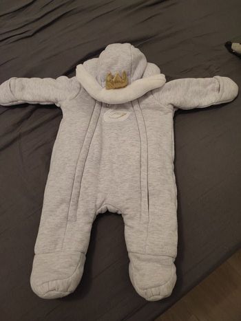 Combinaison bébé d'hiver