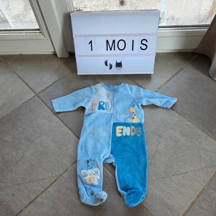 Lot vêtements 0 / 1 mois - photo numéro 13