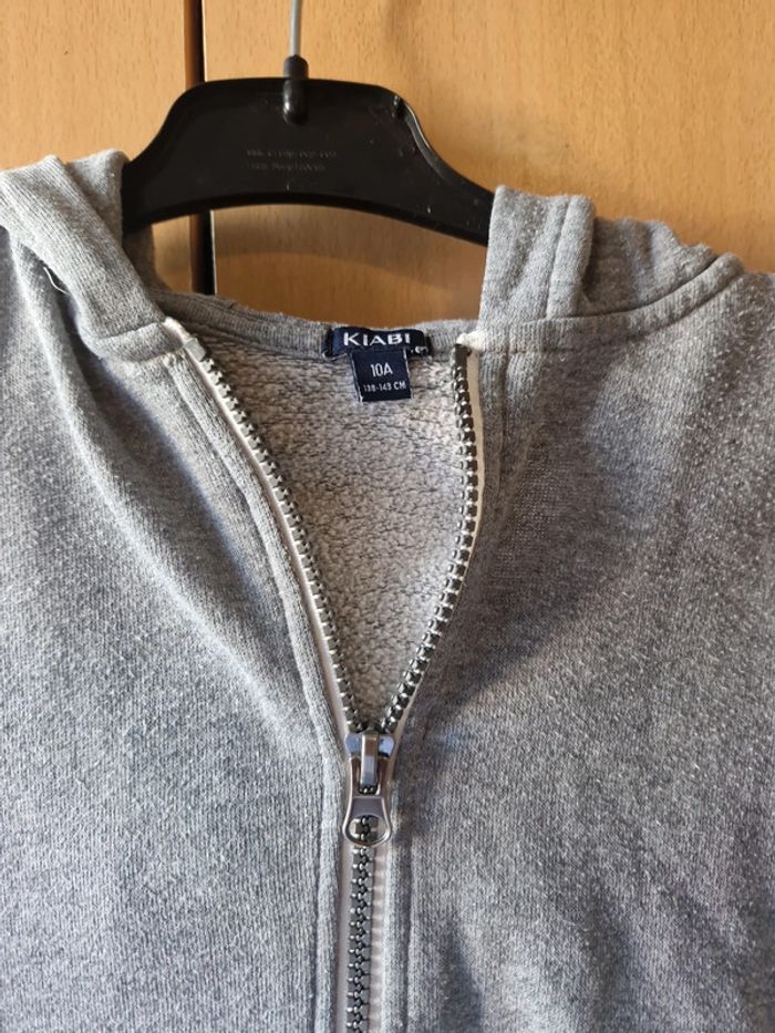 Gilet a capuche kiabi - photo numéro 3