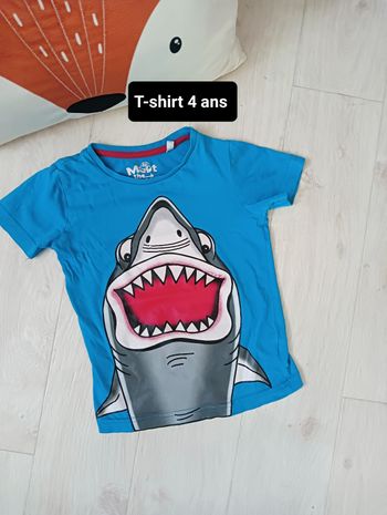 T-shirt taille 4ans garçon 