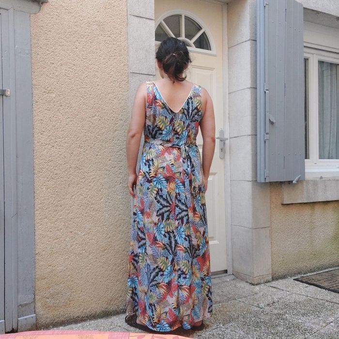 Jolie robe longue - photo numéro 4