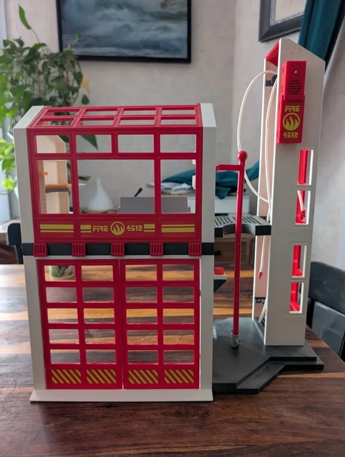Caserne de pompier playmobil