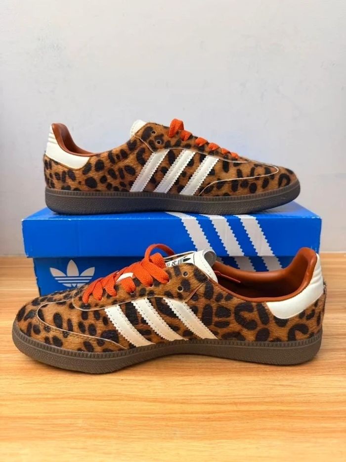Baskets adidas Samba neuves à imprimé léopard, pointure 38 - photo numéro 2