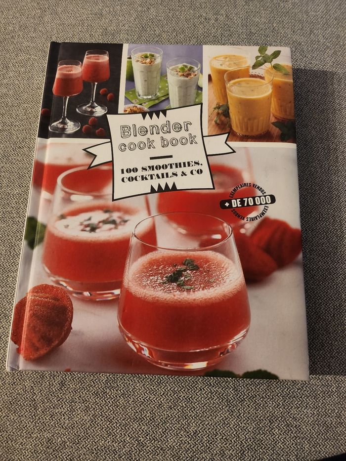 Livre blinder Cook book 100 smoothies cockails&co