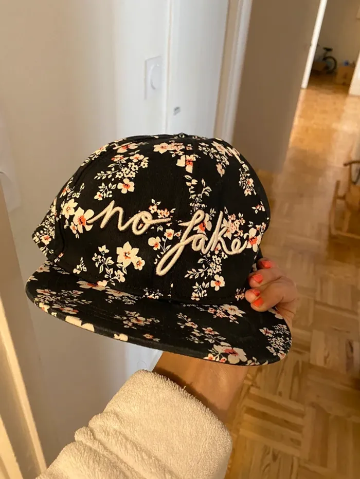 Casquette à fleurs