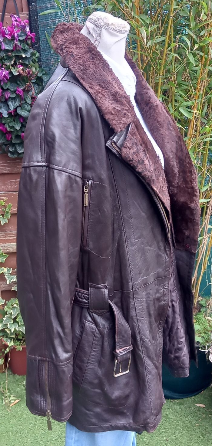 Très belle veste en cuir véritable :Fabiani - photo numéro 3