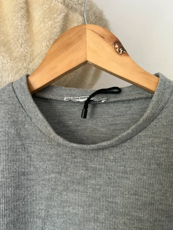 Robe grise et dentelle noire - Zara - photo numéro 2