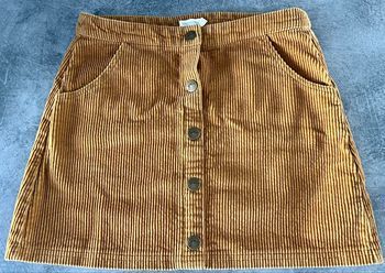 Jupe 14 ans - très bon état 