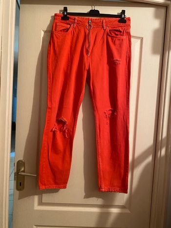 Jeans rouge T42