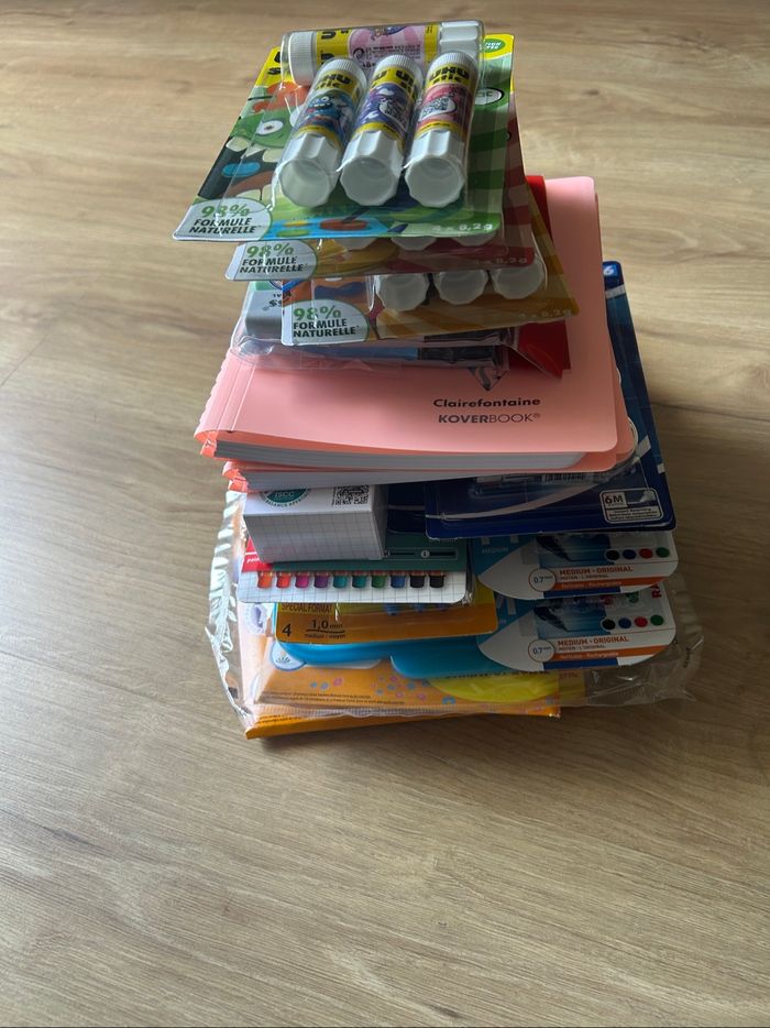 Lot fournitures scolaire NEUFS - photo numéro 7