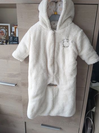 Manteau combinaison avec ouverture ceinture