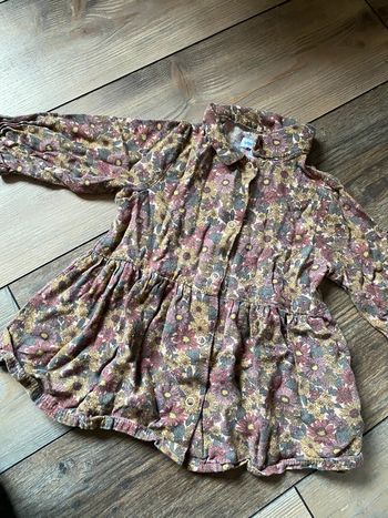 Belle robe fleuries vertbaudet 12 mois