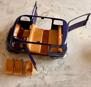 Monospace Sylvanian families