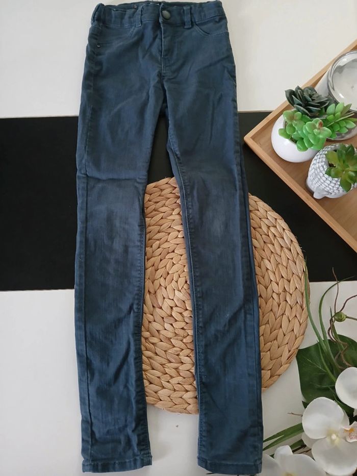 Jeans bleu fille Taille 9 ans🌿💝 - photo numéro 2