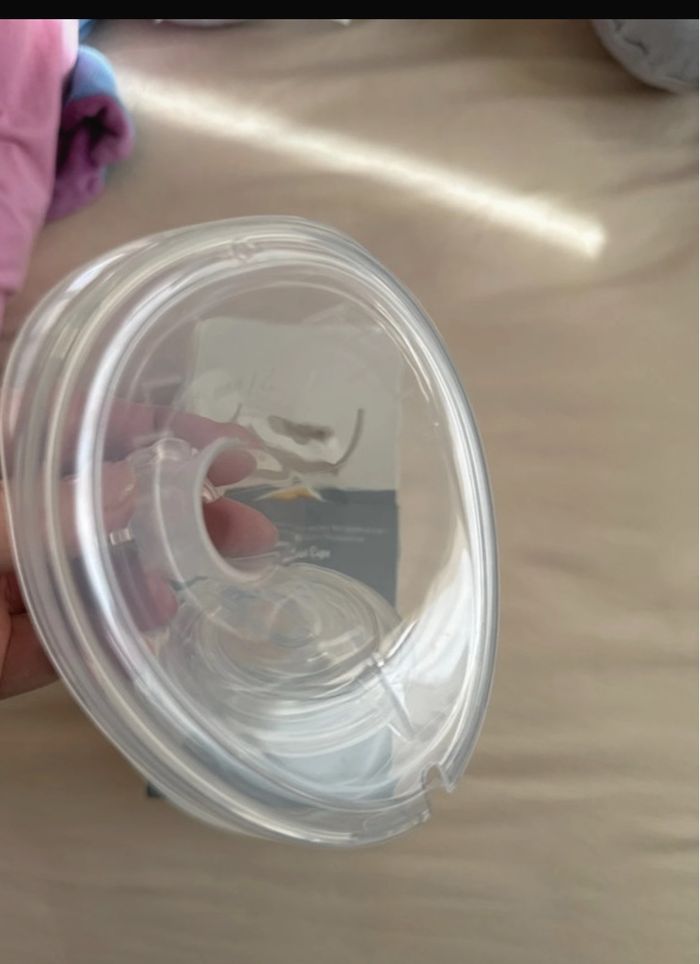 Téterelles  neuves 27mm pour tire lait Medela solo hands free - photo numéro 3