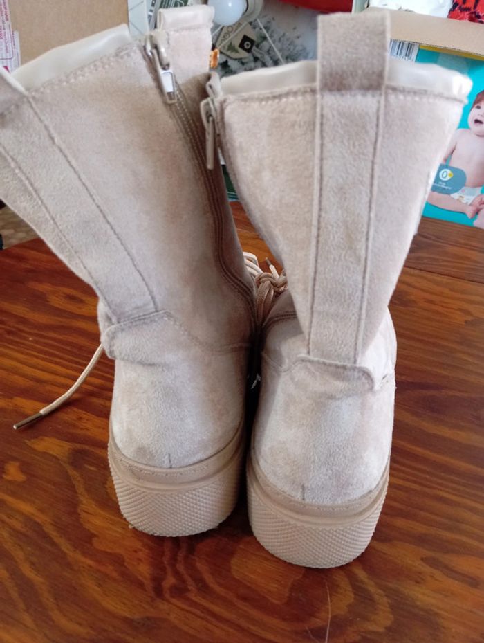 Chaussures 39 - photo numéro 2