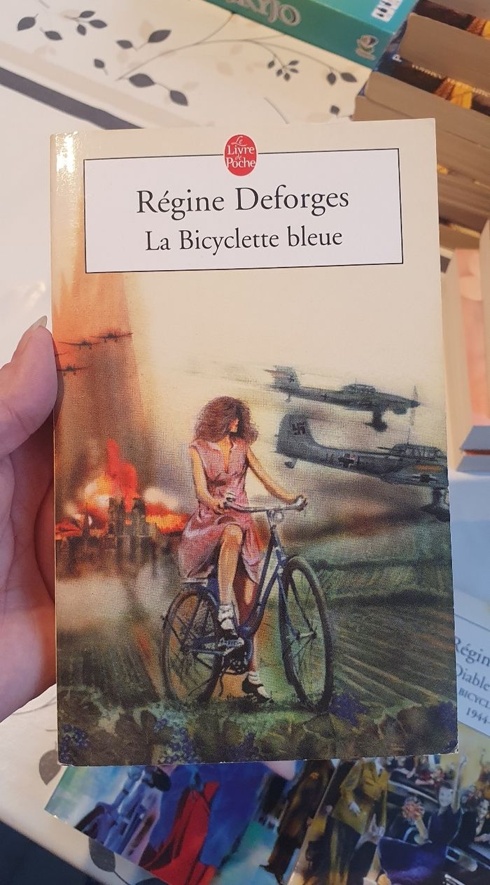 Régine Deforges - La Bicyclette Bleue tome 1 à 5 - photo numéro 3