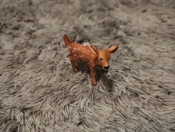 Figurine faon de virginie