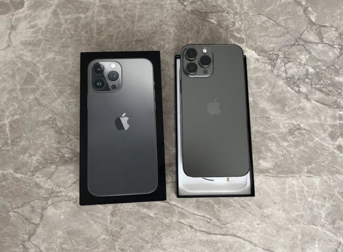 I p h o n e 13 p r o m a x - photo numéro 2