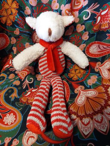 Bergère de France - peluche doudou mouton tricot